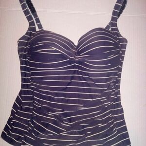 Bond eye Australia tankini top